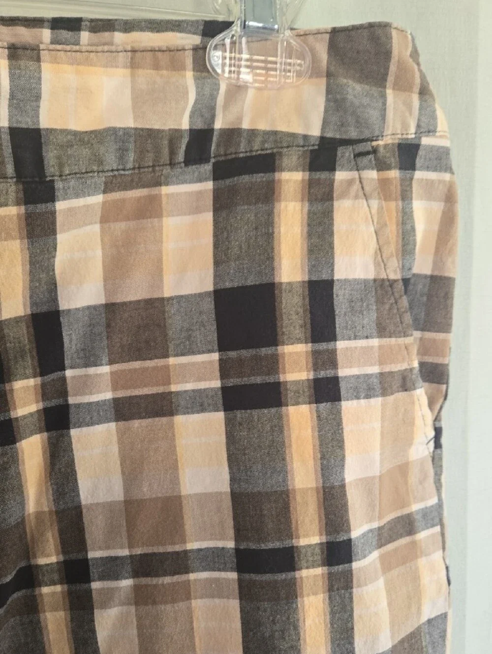 White Stag Plaid Capri Pants in Beige and Black